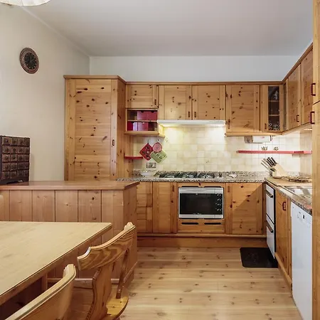 Verocai - Stayincortina Apartamento